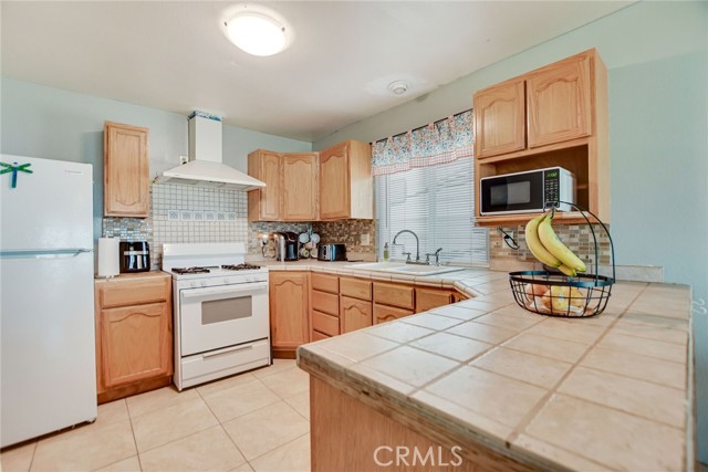 Detail Gallery Image 12 of 31 For 1602 Glover St, Redlands,  CA 92374 - 4 Beds | 2 Baths