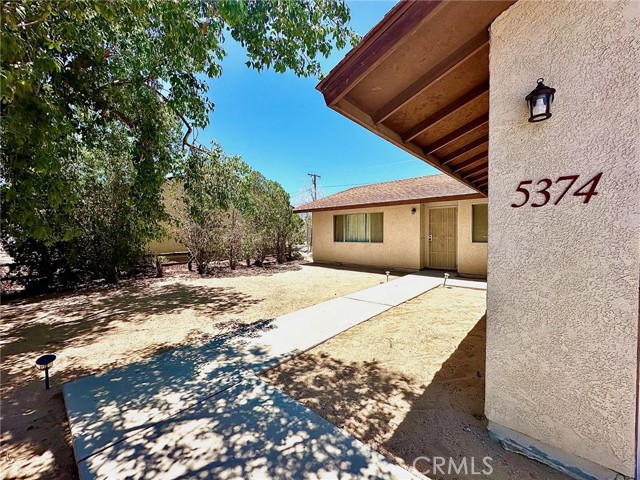 Detail Gallery Image 1 of 14 For 5374 Morongo Rd, Twentynine Palms,  CA 92277 - 3 Beds | 2 Baths