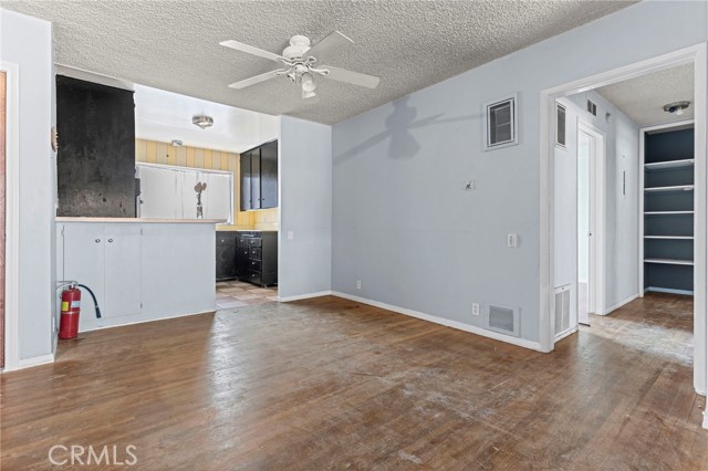 4353 Colfax Avenue, 41 photo 7