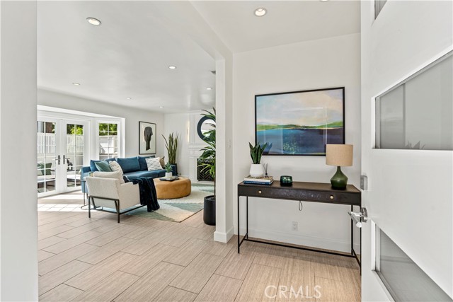 Detail Gallery Image 9 of 35 For 8963 Cynthia, West Hollywood,  CA 90069 - 2 Beds | 2 Baths