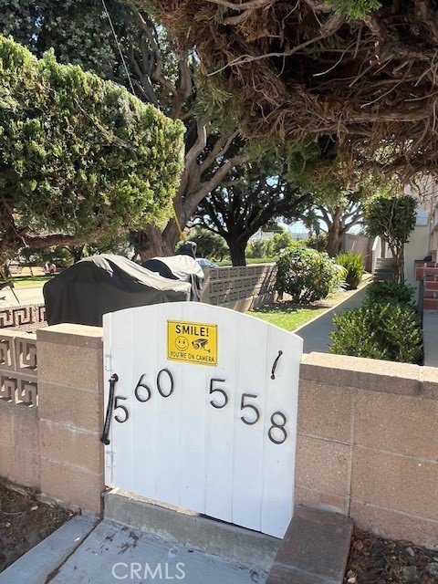 558 8th Street, Hermosa Beach, California 90254, ,Residential Income,For Sale,8th,SB25240504