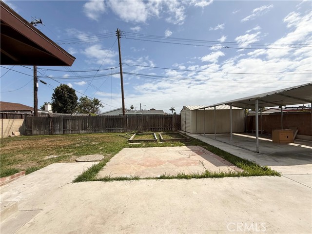 Detail Gallery Image 11 of 12 For 2028 W Folsom St, Anaheim,  CA 92804 - 3 Beds | 2 Baths