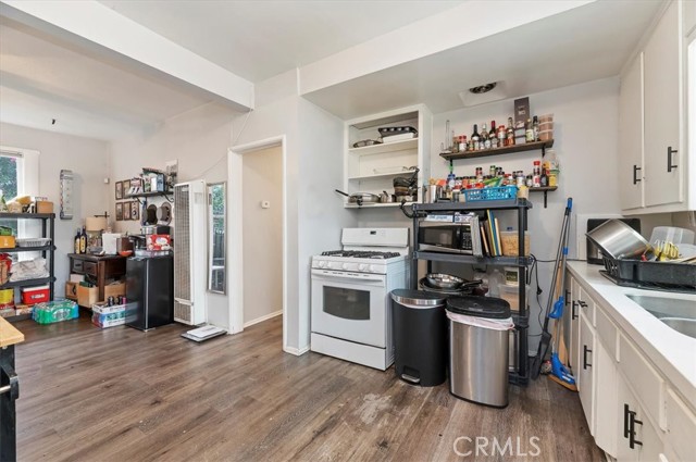 Detail Gallery Image 18 of 34 For 323 E Colton, Redlands,  CA 92374 - 3 Beds | 2 Baths