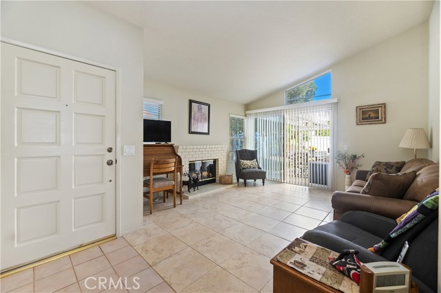 Detail Gallery Image 4 of 53 For 28200 Valombrosa Dr, Menifee,  CA 92584 - 3 Beds | 2 Baths