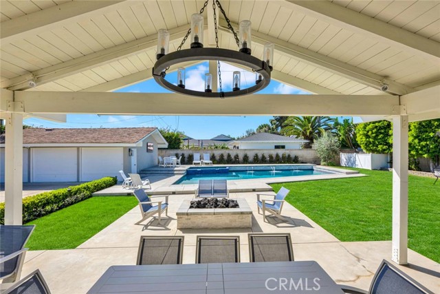 Detail Gallery Image 25 of 35 For 1016 Castlegate Ln, North Tustin,  CA 92705 - 5 Beds | 3/1 Baths