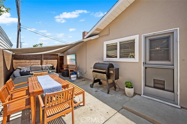 3272 Woodstock Road, Los Alamitos CA: https://media.crmls.org/medias/5982f877-d06c-444c-bb07-2758edf163b1.jpg