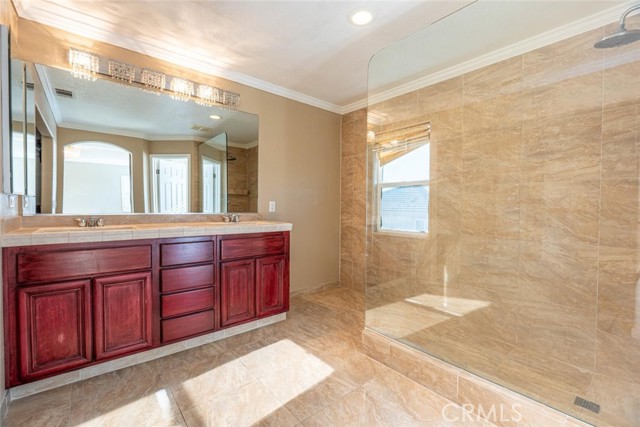 Detail Gallery Image 16 of 49 For 24142 Tango Dr, Valencia,  CA 91354 - 4 Beds | 2/1 Baths