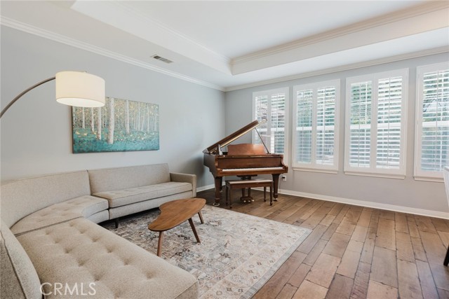 26052 Shadow Rock Lane, Valencia CA: https://media.crmls.org/medias/59852321-f138-4454-8ad4-05728eb3e4b6.jpg
