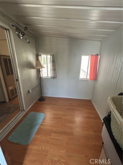 Detail Gallery Image 15 of 28 For 525 Gilbert St #115,  Anaheim,  CA 92801 - 1 Beds | 1 Baths