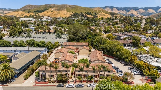 60 Casa Street, San Luis Obispo CA: https://media.crmls.org/medias/5985ad8b-daf7-460e-bd2e-64c701e0f40a.jpg
