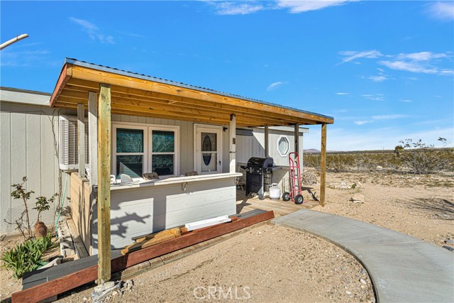 Detail Gallery Image 1 of 47 For 7780 Fairlane Rd, Lucerne Valley,  CA 92356 - 3 Beds | 2 Baths