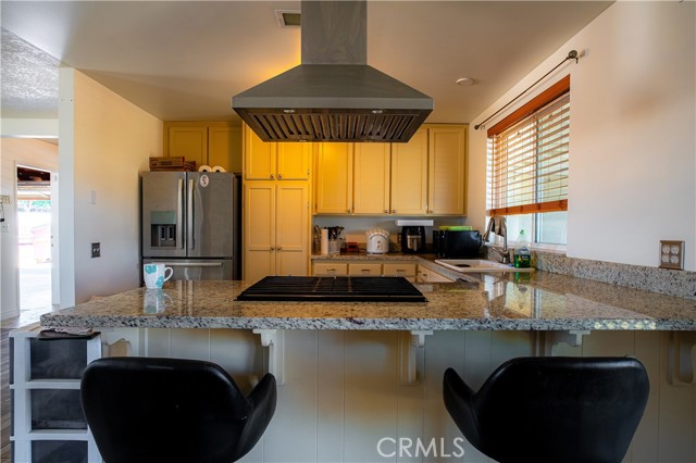 Detail Gallery Image 4 of 25 For 9450 Mango Ave, Hesperia,  CA 92345 - 5 Beds | 3 Baths