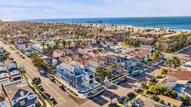 Detail Gallery Image 5 of 38 For 226 13th St, Huntington Beach,  CA 92648 - 3 Beds | 4/1 Baths