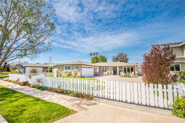 Detail Gallery Image 11 of 53 For 3165 Sicily Ave, Costa Mesa,  CA 92626 - 3 Beds | 2/1 Baths