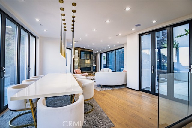 Detail Gallery Image 7 of 42 For 8144 Gould Ave, Los Angeles,  CA 90046 - 4 Beds | 5 Baths