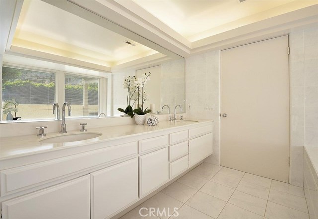Master Bathroom with Double Sink Vanity