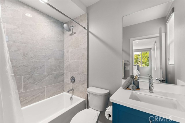 Detail Gallery Image 7 of 34 For 10423 Adamson Way, San Diego,  CA 92126 - 2 Beds | 2/1 Baths