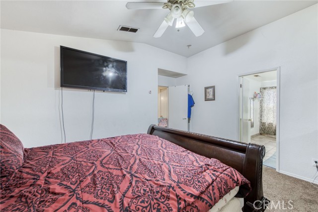 Detail Gallery Image 12 of 19 For 5731 N Connie Ave, Fresno,  CA 93722 - 3 Beds | 2 Baths