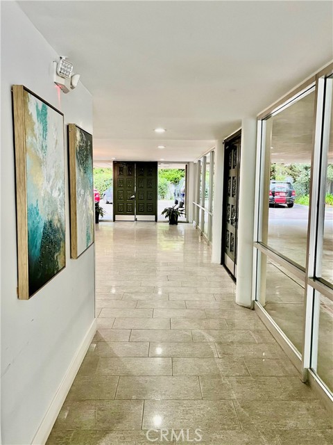 Detail Gallery Image 5 of 34 For 2510 Torrey Pines Rd #213,  La Jolla,  CA 92037 - 1 Beds | 1 Baths