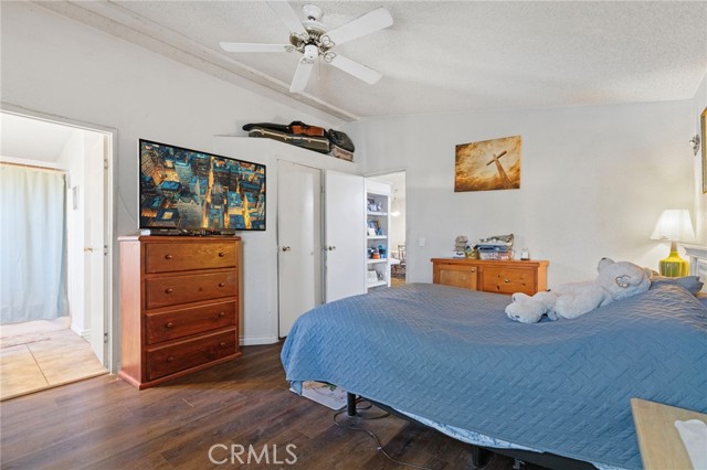 11676 11676 Acanthus, Phelan CA: https://media.crmls.org/medias/5988e530-2226-420f-a986-77cc1127df20.jpg