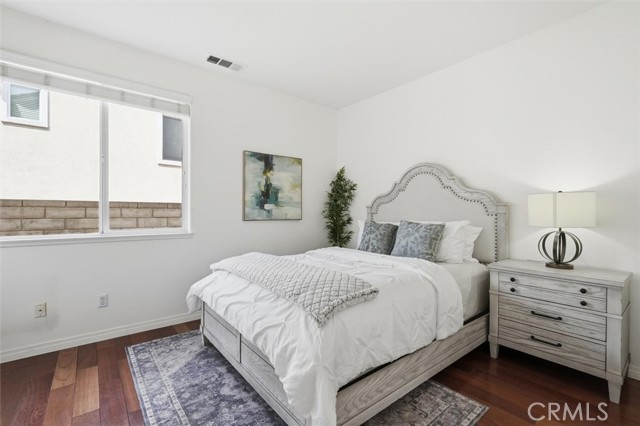 Detail Gallery Image 28 of 43 For 5244 Huckleberry Oak, Simi Valley,  CA 93063 - 5 Beds | 3 Baths