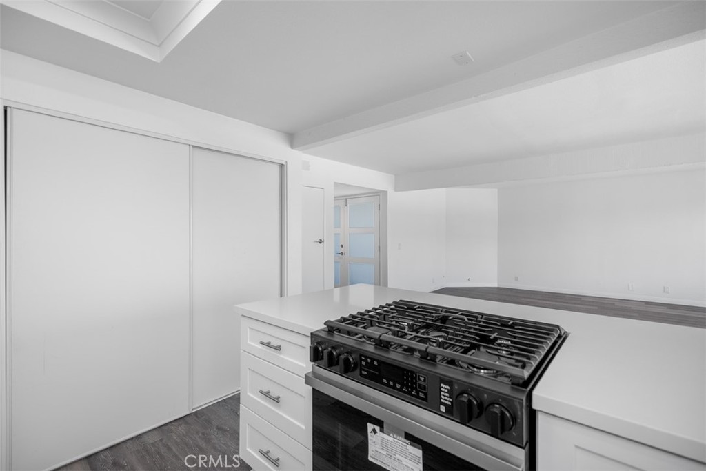 MLS #OC25198986 image #15