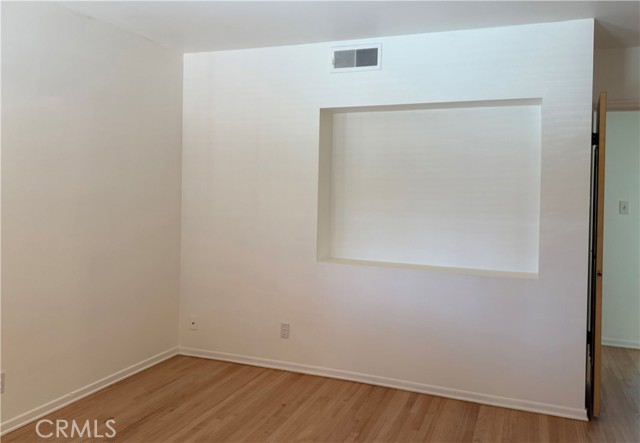 Detail Gallery Image 18 of 29 For 9221 Rubio Ave, North Hills,  CA 91343 - 2 Beds | 2 Baths