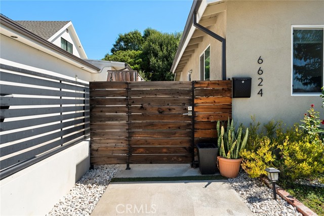 Detail Gallery Image 1 of 10 For 6624 Dannyboyar Ave, West Hills,  CA 91307 - 1 Beds | 1 Baths