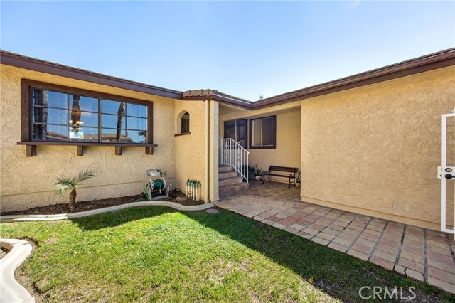 Detail Gallery Image 4 of 61 For 30176 Windward, Canyon Lake,  CA 92587 - 4 Beds | 2 Baths