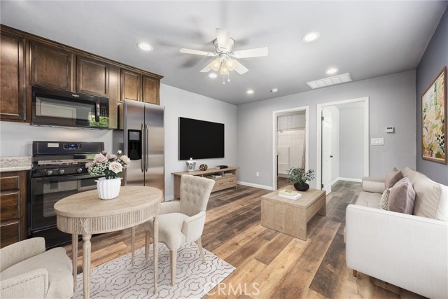 Detail Gallery Image 2 of 30 For 6202 Ocean Jasper Dr, Bakersfield,  CA 93313 - 5 Beds | 4 Baths