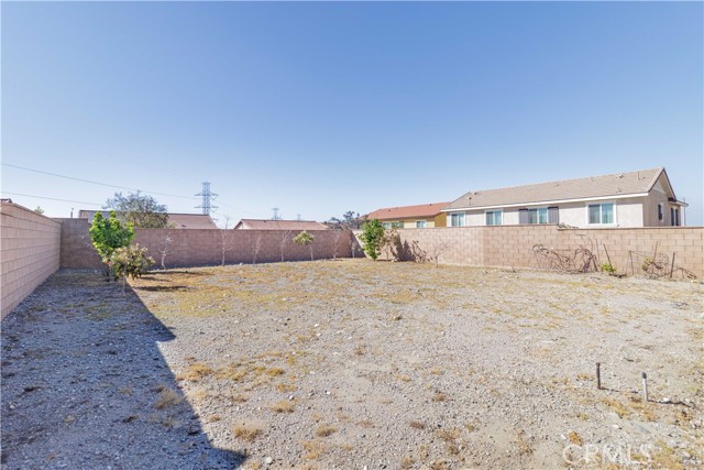 Detail Gallery Image 27 of 27 For 15755 Parry Peak Dr, Fontana,  CA 92336 - 6 Beds | 3/1 Baths