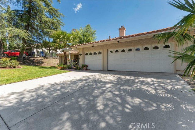 Detail Gallery Image 2 of 33 For 11728 Doral Ave, Porter Ranch,  CA 91326 - 4 Beds | 2 Baths