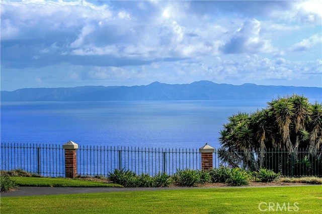 5818 Sunmist Drive, Rancho Palos Verdes, California 90275, 5 Bedrooms Bedrooms, ,3 BathroomsBathrooms,Residential,Sold,Sunmist,PV17230947