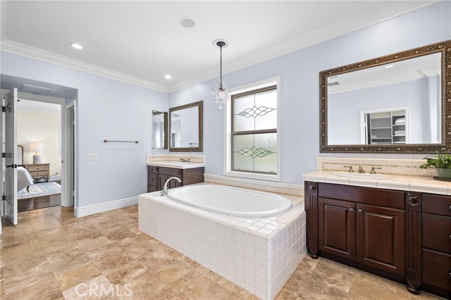 Detail Gallery Image 21 of 56 For 5 Cambridge Rd, Ladera Ranch,  CA 92694 - 5 Beds | 5/1 Baths