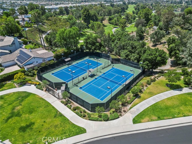 25383 Fortuna Drive, Valencia CA: https://media.crmls.org/medias/598b8135-dcd0-46ef-accc-c9c6e4a01080.jpg