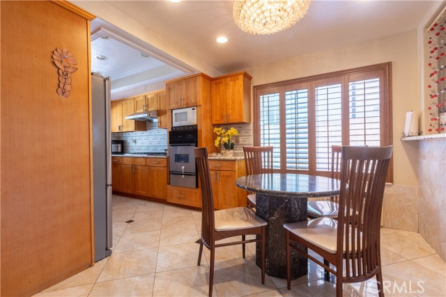 Detail Gallery Image 6 of 22 For 19931 Crestknoll Dr, Yorba Linda,  CA 92886 - 4 Beds | 2 Baths