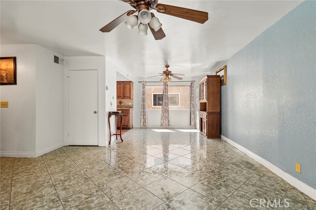 14287 Foothill Blvd, 31 photo 4