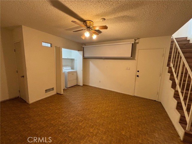 Detail Gallery Image 24 of 35 For 511 Meyer Lane #8,  Redondo Beach,  CA 90278 - 2 Beds | 1/1 Baths