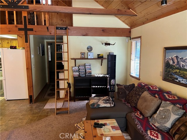 Detail Gallery Image 9 of 20 For 1366 Laura, Wrightwood,  CA 92397 - 1 Beds | 1 Baths