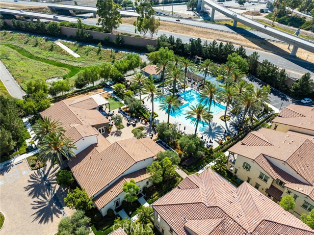 Detail Gallery Image 44 of 46 For 223 Carlow, Irvine,  CA 92618 - 1 Beds | 1/1 Baths