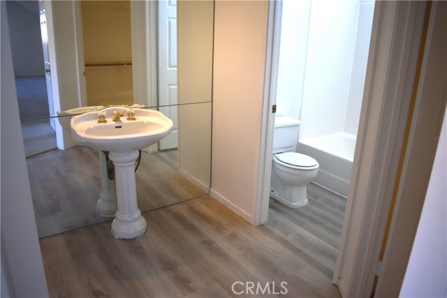 19229 Pine, Apple Valley CA: https://media.crmls.org/medias/59907959-c320-42fb-8303-4c16fc5527aa.jpg