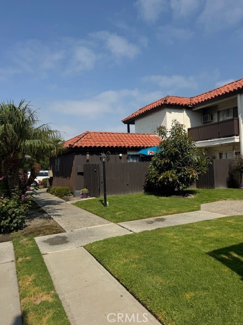 MLS #OC25165007 img 5