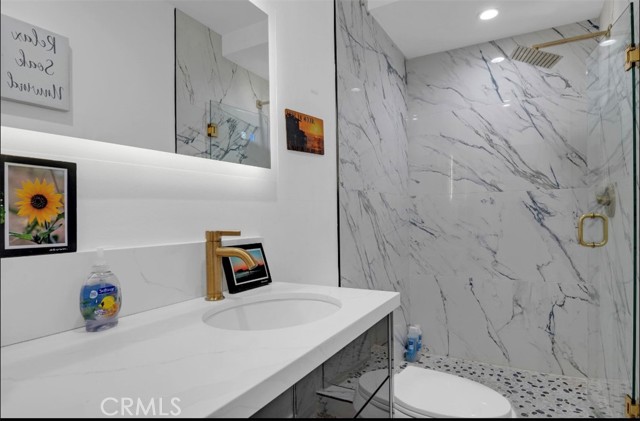 Detail Gallery Image 32 of 45 For 3206 W 27th St, Los Angeles,  CA 90018 - – Beds | – Baths