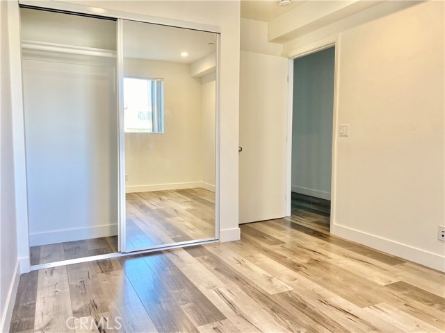 Detail Gallery Image 27 of 37 For 7327 Kester Ave #2,  Van Nuys,  CA 91405 - 3 Beds | 3/1 Baths