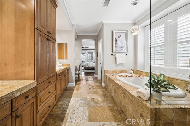 Image 39 of 70 For 25845 Flemming Place