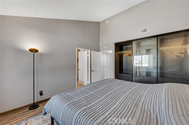 Detail Gallery Image 19 of 25 For 6323 Reseda Bld #14,  Tarzana,  CA 91335 - 2 Beds | 3 Baths