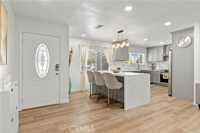 Detail Gallery Image 5 of 28 For 6002 Calvin Cir, Huntington Beach,  CA 92647 - 3 Beds | 2 Baths