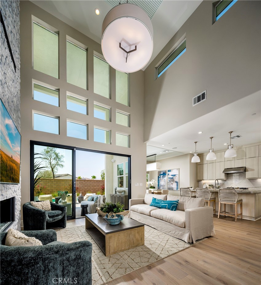 MLS #OC25266202 image #2