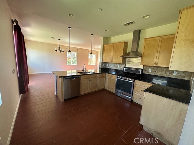 Detail Gallery Image 8 of 33 For 42832 Beamer Ct, Temecula,  CA 92592 - 3 Beds | 2/1 Baths