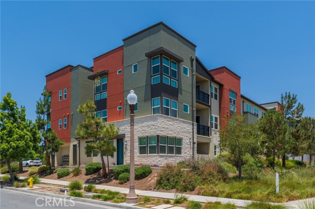 1100 Epic, Irvine CA: https://media.crmls.org/medias/5993486f-ad82-4058-a90f-1e8e176b52d3.jpg